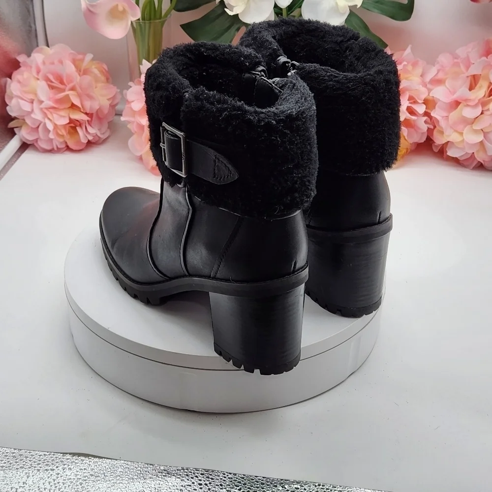UGG 6th shelf